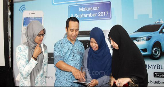 Jelajah Kota Makassar Dengan Aplikasi MY Blue Bird - JPNN.com