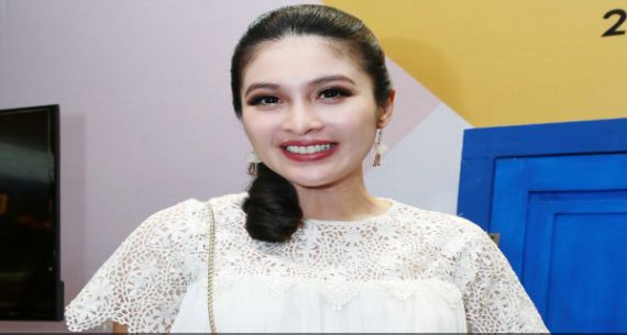 Sandra Dewi - JPNN.com