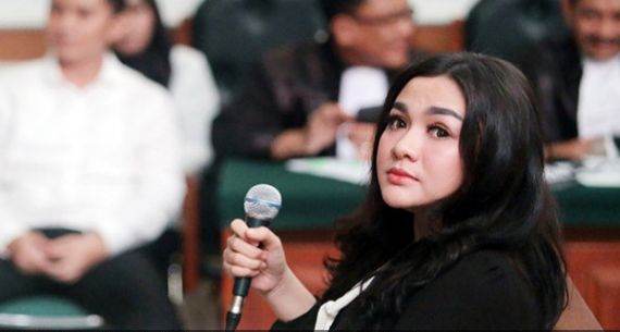 Sidang First Travel Hadirkan Vicky Shu - JPNN.com