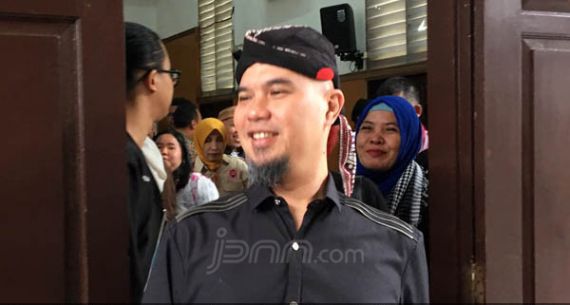 Ahmad Dhani Kembali Jalani Sidang - JPNN.com