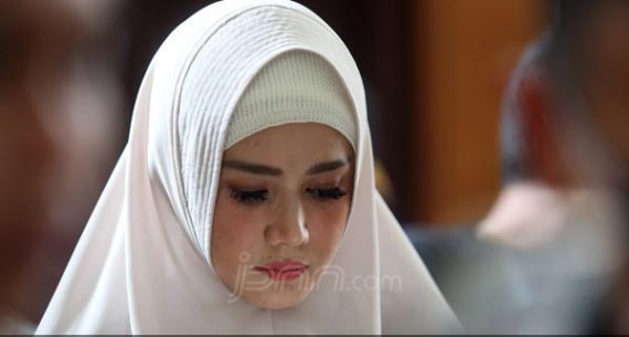 Sidang, Mulan Jameela Dampingi Ahmad Dhani - JPNN.com