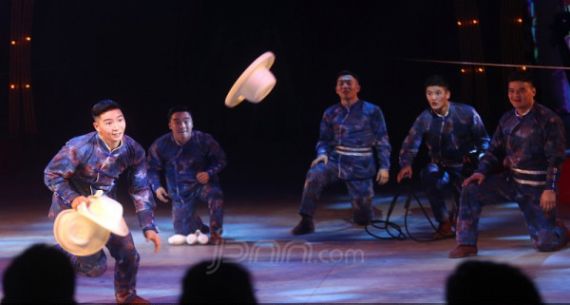 The Great 50 Show Oriental Circus Indonesia - JPNN.com