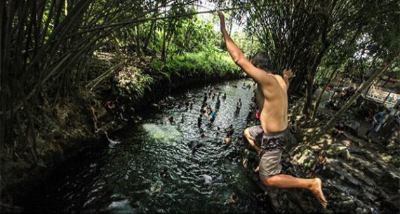 Blue Lagoon Yogyakarta Diserbu Warga - JPNN.com