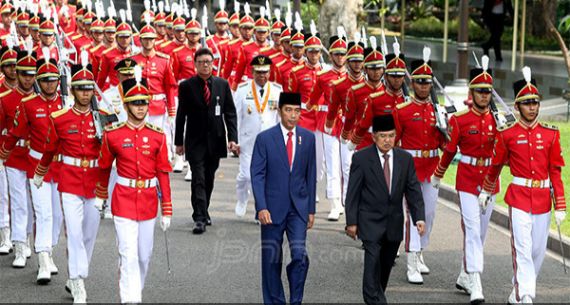 Presiden Jokowi Lantik Gubernur dan Wagub Maluku Utara - JPNN.com