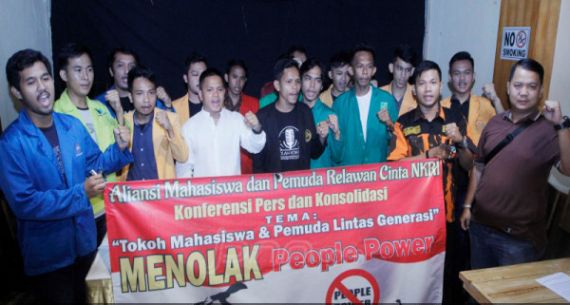 Mahasiswa Tolak People Power - JPNN.com