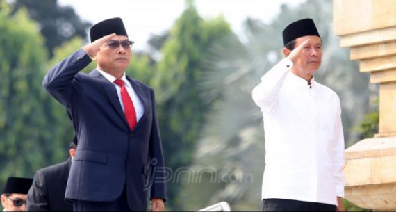 Mantan Panglima TNI dan Mantan Kapolri Era SBY Hadiri Pemakaman Ani Yudhoyono - JPNN.com