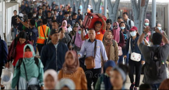 Sebanyak 90.651 Penumpang Tiba Di Stasiun Pasar Senen, Sejak 6 Sampai 9 Juni - JPNN.com