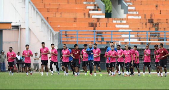 Borneo FC Ladeni Persija di Kota Samarinda - JPNN.com