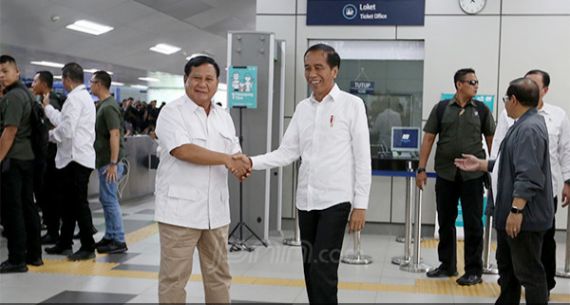 MRT Jadi Saksi Pertemuan Jokowi - Prabowo - JPNN.com