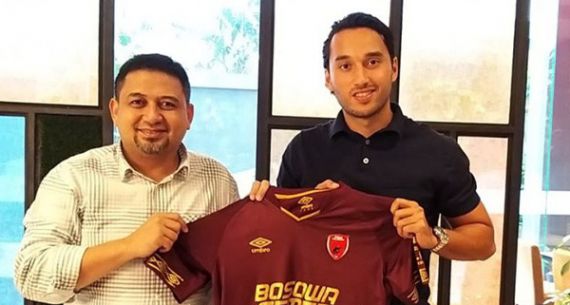 PSM Makassar Resmi Rekrut Ezra Walian - JPNN.com