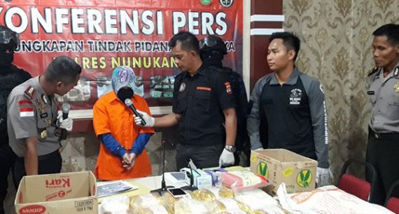 Berulang Kali Selundupkan Sabu, Mahasiswa Diciduk - JPNN.com