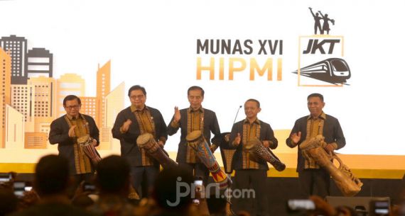 Presiden Jokowi Membuka Musyawarah Nasional XVI HIPMI - JPNN.com