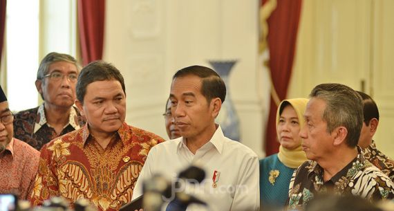 Temui Presiden Jokowi, Menpora Mengundurkan Diri - JPNN.com