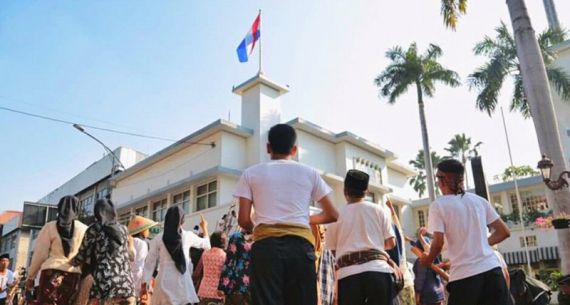 Peringatan Perobekan Bendera Belanda 1945 - JPNN.com