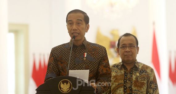 Presiden Joko Widodo Tunda RUU KUHP - JPNN.com