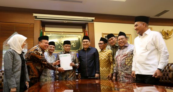 Fraksi PKB Melaporkan UU Pesantren Kepada PBNU - JPNN.com