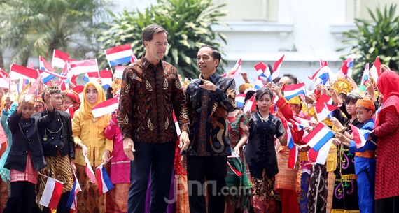 Presiden Jokowi Sambut PM Belanda Mark Rutte - JPNN.com