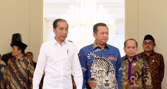 Presiden Jokowi Bertemu dengan Pimpinan MPR - JPNN.com