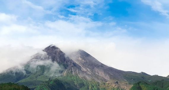 Aktivitas Gunung Merapi Terus Dipantau - JPNN.com