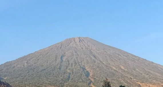 Jalur Pendakian Gunung Rinjani Kembali Dibuka - JPNN.com