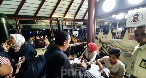 Terlantar Seharian, Penumpang Sriwijaya Akhirnya Dapatkan Kompensasi - JPNN.com