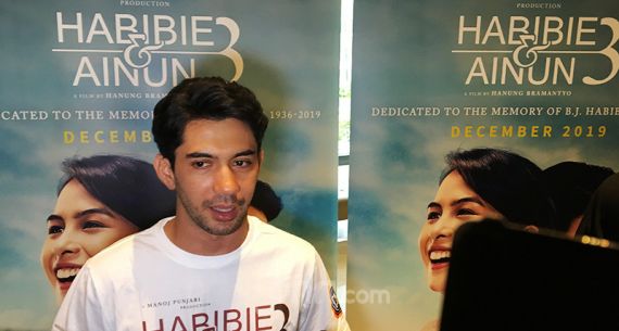 Demi Habibie & Ainun 3, Reza Makeup 6 Jam - JPNN.com