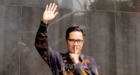 Febri Diansyah Mundur dari Jubir KPK - JPNN.com