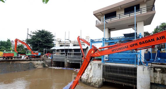 Ketinggian Air di Pintu Manggarai Terpantau Normal - JPNN.com