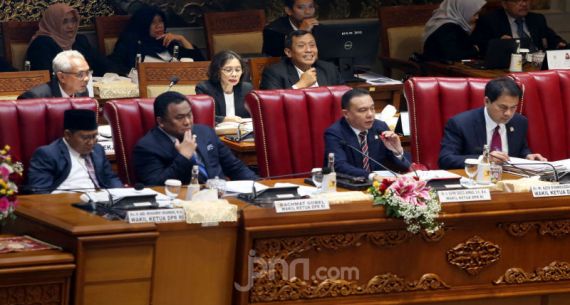 Pembukaan Masa Persidangan II Tahun Sidang 2019-2020 - JPNN.com