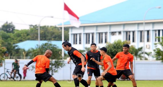 Latihan Perdana Persija Jakarta - JPNN.com