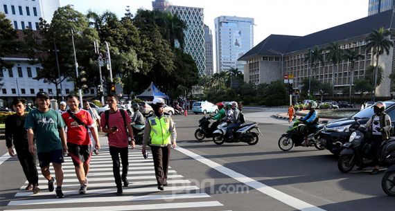 Ingat, Menyeberanglah di Zebra Cross - JPNN.com