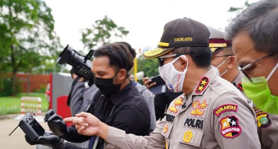 Pantau Suhu Tubuh, Polri Gunakkan Drone - JPNN.com