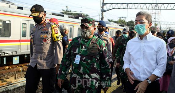 Wakil Walikota Bogor, Kapolda Jabar dan Pangdam 3 Siliwangi Tinjau Lokasi PSBB - JPNN.com