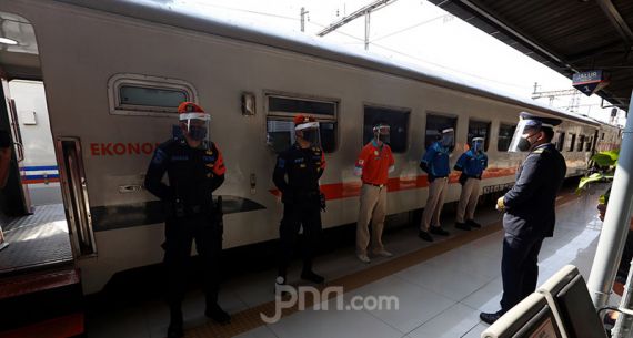 PT KAI Mulai Operasikan Kereta Api Jarak Jauh - JPNN.com