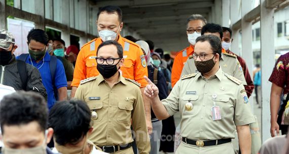 Anies Baswedan Tinjau Kesiapan Stasiun Bogor - JPNN.com