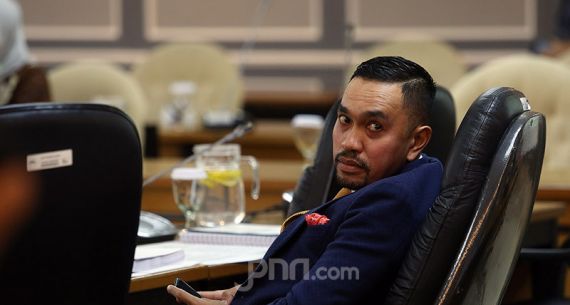 Rapat Gabungan RUU tentang Pengesahan Perjanjian Tentang Bantuan Hukum - JPNN.com