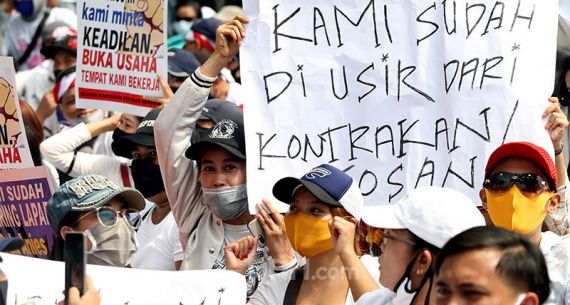 Pekerja Hiburan Malam Geruduk Kantor Balai Kota Jakarta - JPNN.com