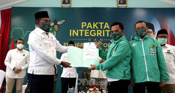 Calon Kepala Daerah PKB Teken Pakta Integritas - JPNN.com