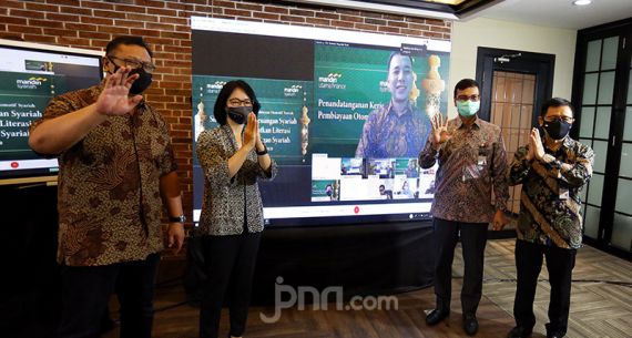 Mandiri Utama Finance Bersinergi dengan Mandiri Syariah - JPNN.com