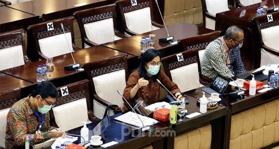 Duduk Bersama, Komisi XI DPR dan Menkeu Bahas Anggaran Kemenkeu - JPNN.com