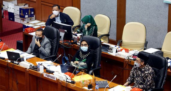 Rapat Kerja Komisi X DPR dan Mendikbud Nadiem - JPNN.com