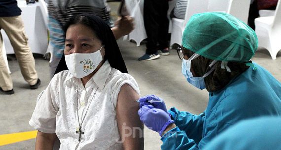 Vaksinasi Covid-19 di Masjid Istiqlal untuk Para Pemuka Agama - JPNN.com