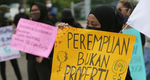 Aktivis Peringati Hari Perempuan Internasional di Kawasan Patung Kuda - JPNN.com