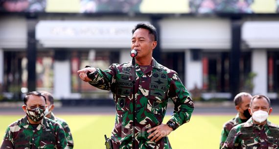 Jenderal TNI Andika Perkasa Beri Klarifikasi soal Tentara Pria Dianggap Wanita - JPNN.com