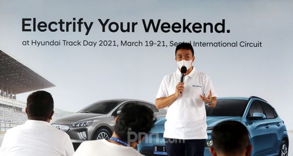 Hyundai Track Day 2021 Sajikan Pengalaman Kendarai Mobil Listrik - JPNN.com