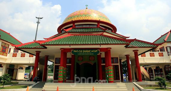 Masjid Bercorak Tionghoa Persembahan Jusuf Hamka - JPNN.com