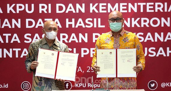 Menteri Teten dan Ketua KPU Teken MoU Pemanfaatan Data Pemilih - JPNN.com