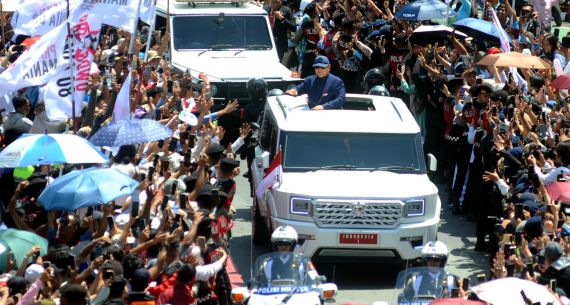 Presiden Prabowo Subianto Menyapa Warga - JPNN.com