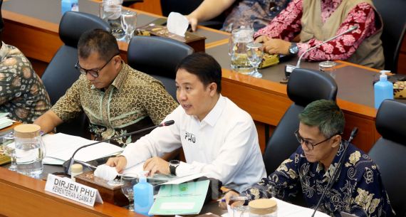 Dirjen PHU RDP dengan Panja Haji Komisi VIII DPR - JPNN.com