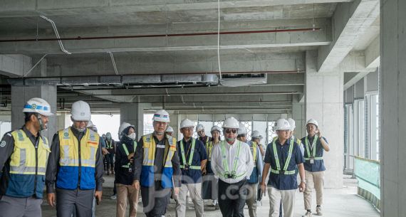 Direktur Utama BSI Tinjau Pembangunan BSI Tower - JPNN.com